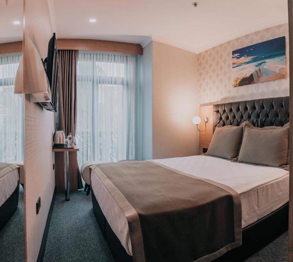 Otel Grand Lark Istanbul Exterior foto