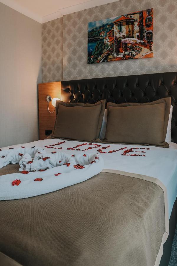 Otel Grand Lark Istanbul Exterior foto