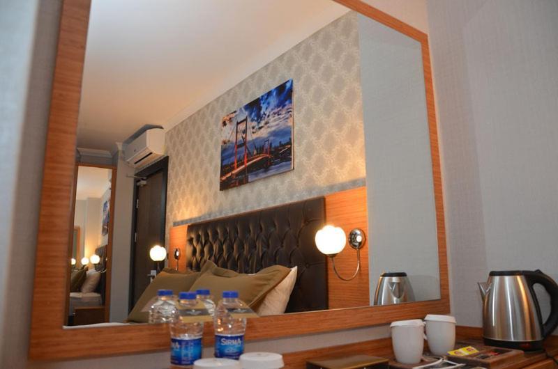 Otel Grand Lark Istanbul Exterior foto