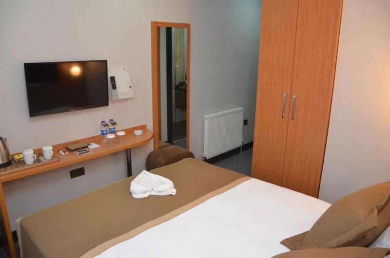 Otel Grand Lark Istanbul Exterior foto