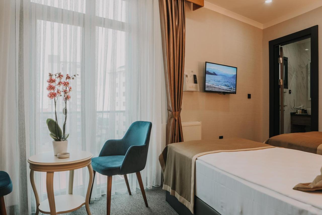 Otel Grand Lark Istanbul Exterior foto